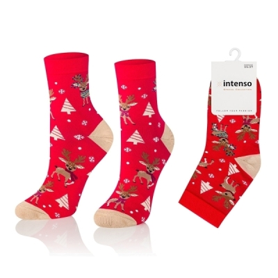 Intenso vysoké veselé dámské ponožky Sobi a stromky - červené